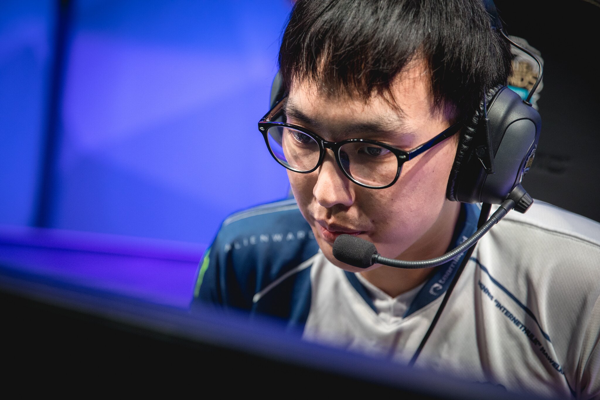 Team Liquid’s star Yiliang “Doublelift” Peng woke up one morning and saw that his Coinbase account withdrew $200,000 in cryptocurrency. (Photo courtesy of Riot Games)