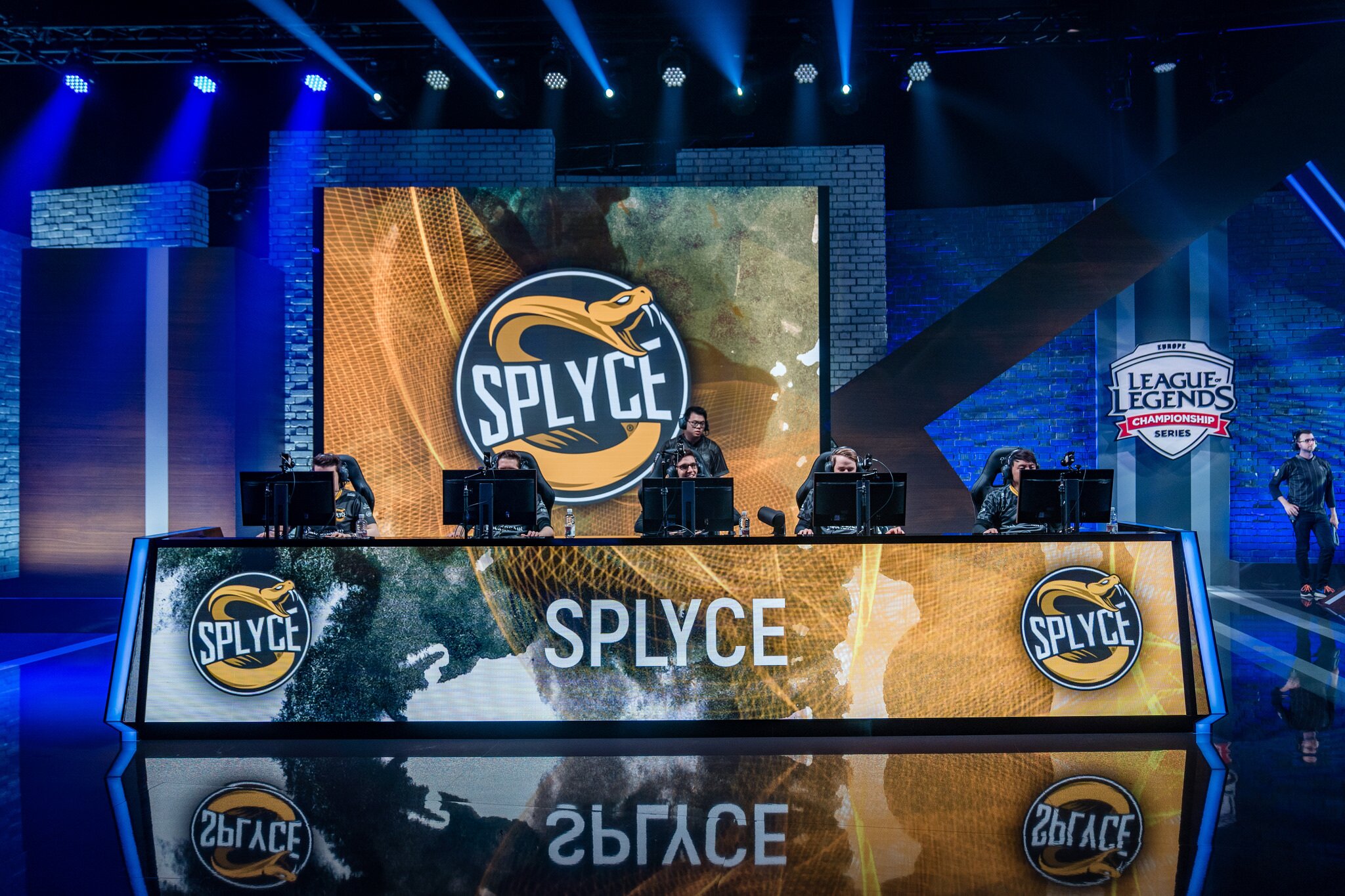 Riot Games declined offers from Splyce and a joint offer between Paris-Saint Germain and H2K Gaming according to ESPN.