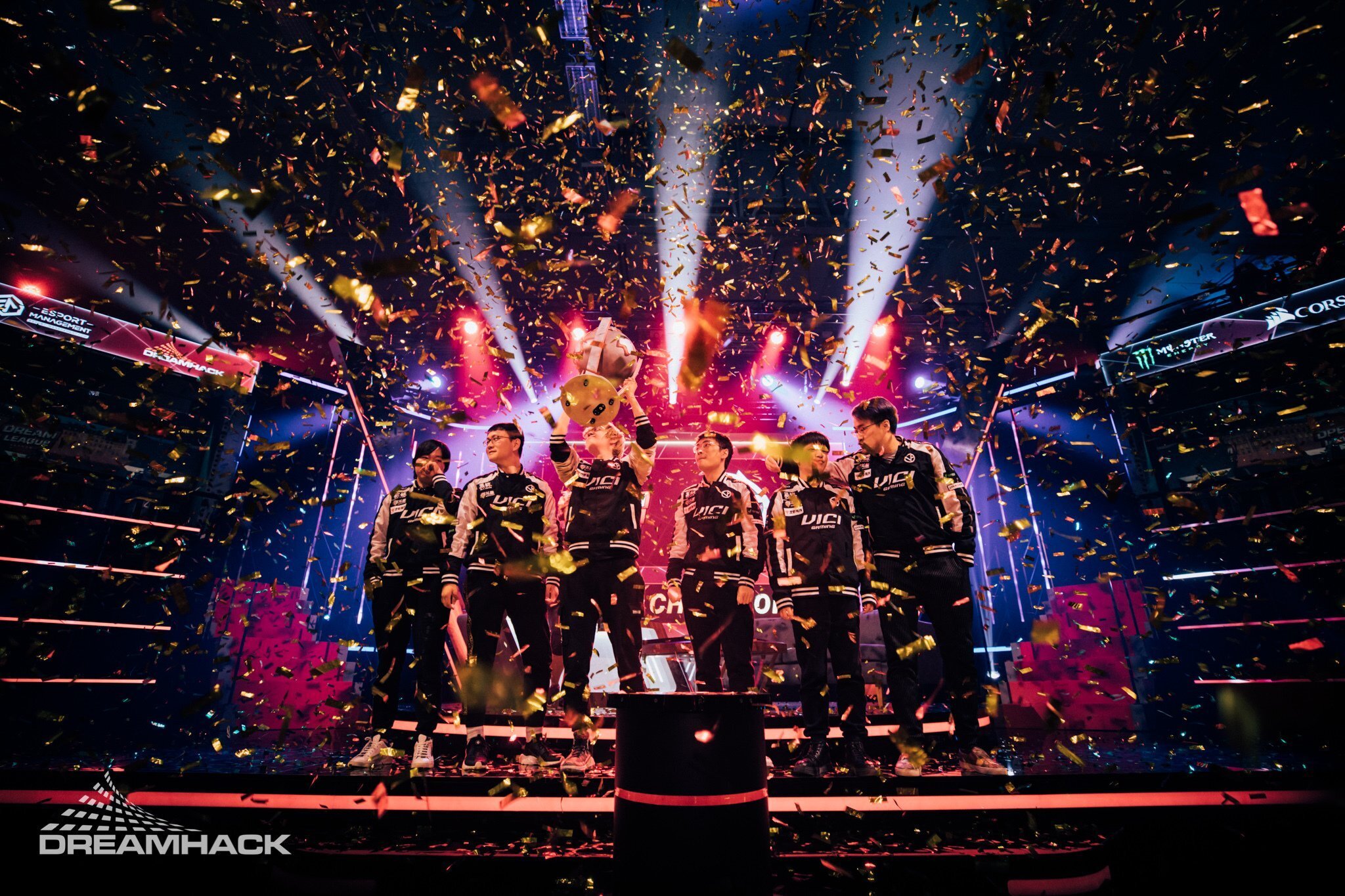 Vici Gaming take home the trophy at the DreamLeague Season 11 Major. (Photo courtesy of DreamHack)
