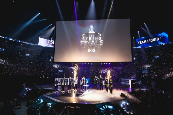 Team Liquid and Team SoloMid on stage at the LCS Finals. (Photo by Colin Young-Wolff/Riot Games)