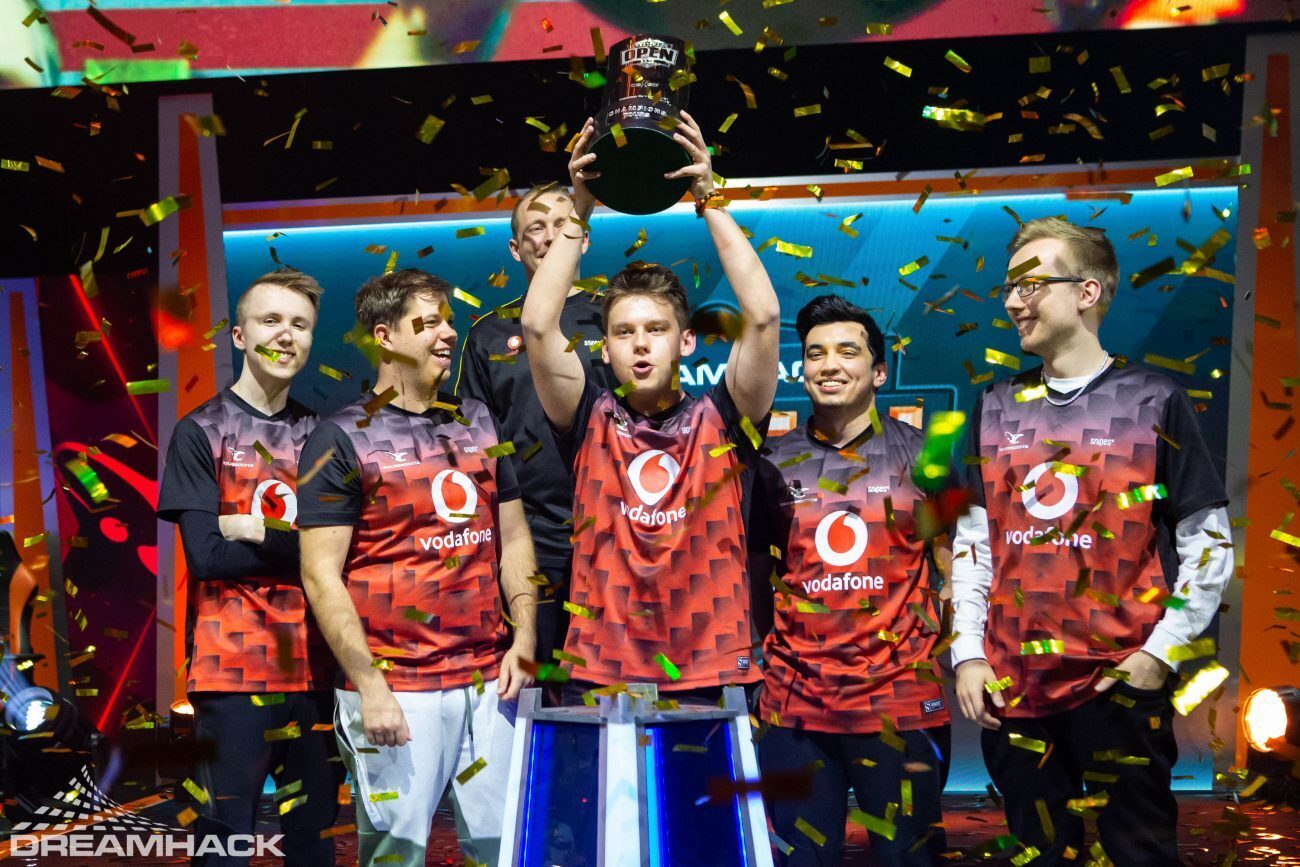 Mousesports lifted the DreamHack Tours 2019 trophy. (Photo Courtesy of DreamHack)