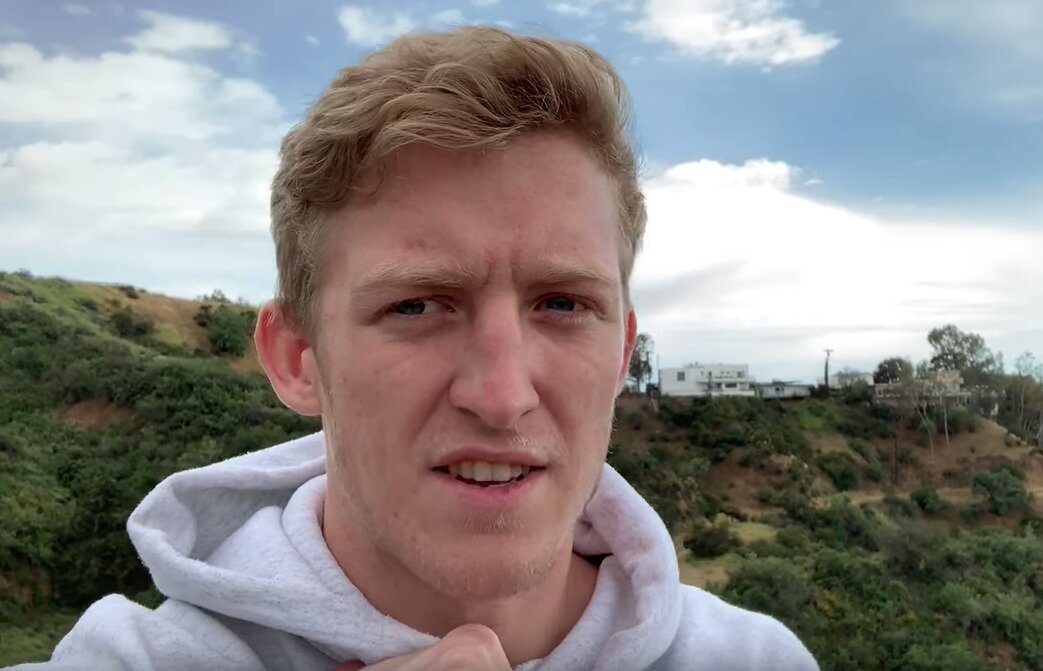 "This contract that I signed when I didn’t know any better [sic]I’m an idiot. I should’ve never signed it in the first place” Tfue said in his video response to the situation.