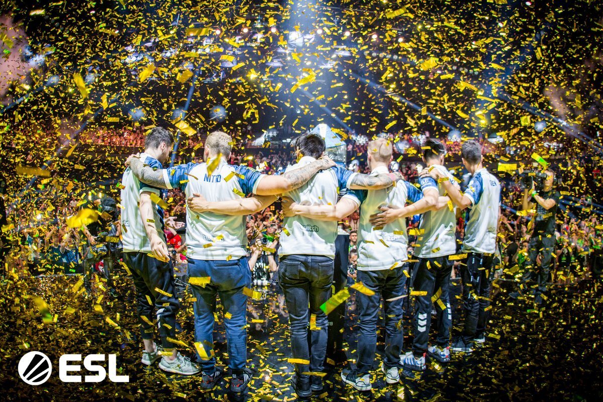 Team Liquid ousted French hopefuls G2 Esports to claim the Pro League Season 9. trophy in Montpellier. (Image via ESL.)