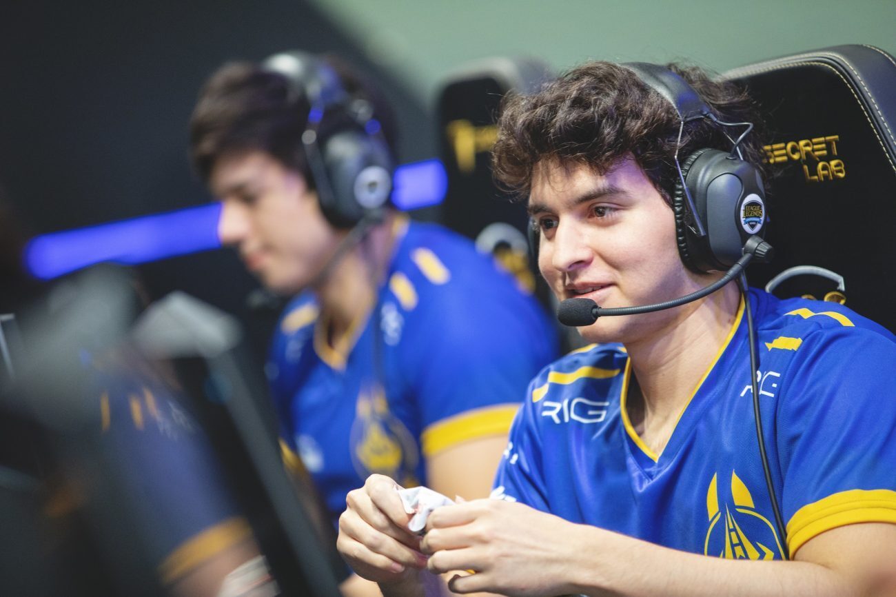 Juan “Contractz” Garcia believes friendship off the Rift is boosting the Golden Guardians in Summer. (Photo by Colin Young-Wolff/Riot Games)