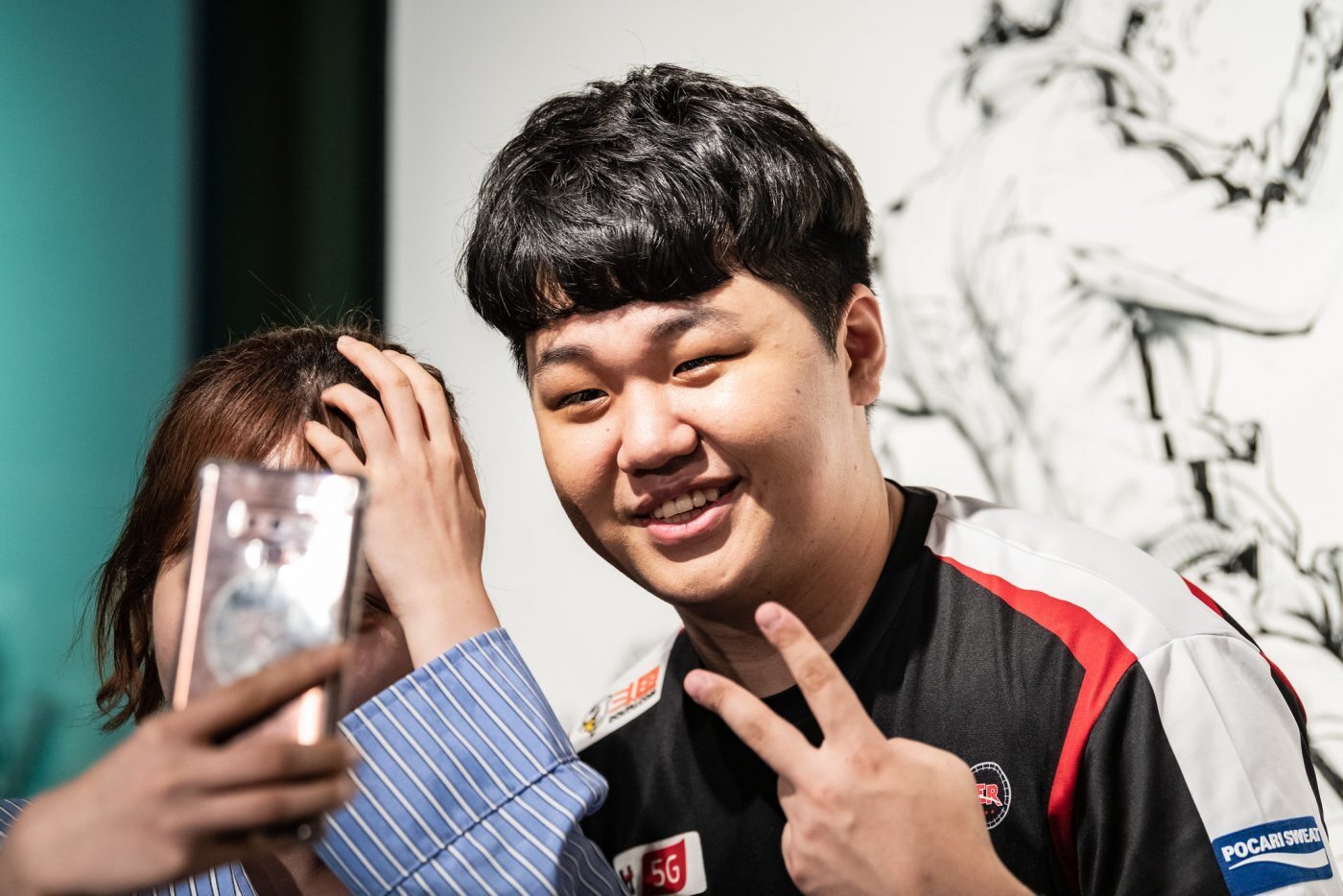 KT Rolster have edged away from the drop-zone with their first win since Week 2. Image via Riot Korea.