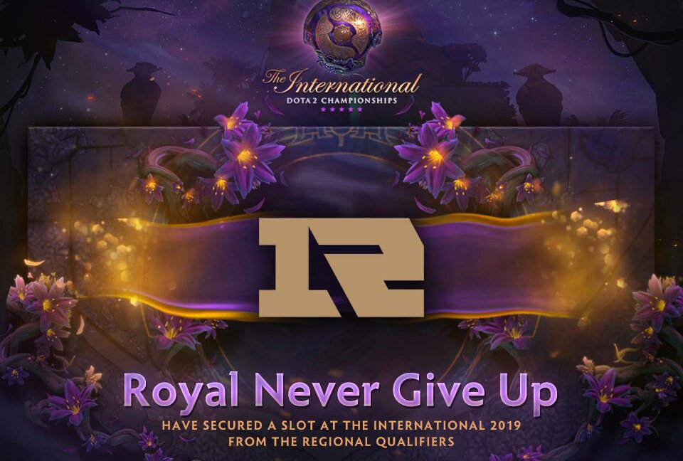 Royal never give up. Роял Невер ГИВ ап. Роял Невар гивап дота состав. Dota презентация.