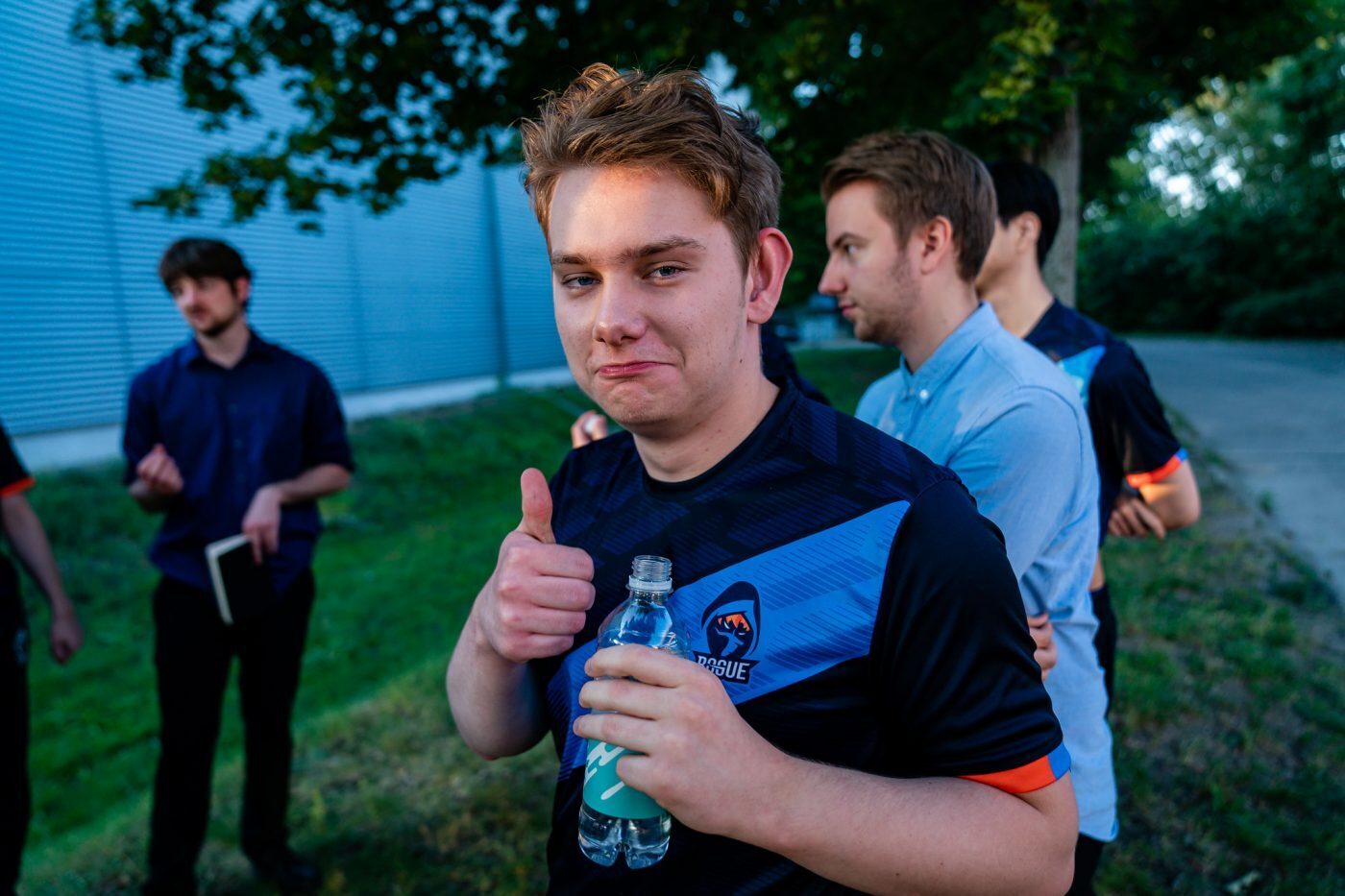 Rogue and FC Schalke 04 advance to the semifinals of the LEC Summer Playoffs. (Image via Riot Games)