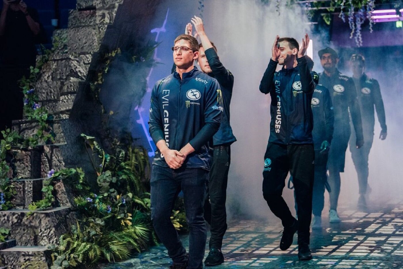 It was a hard fought victory for Evil Geniuses in their TI9 upper bracket match versus Team Secret. (Image via Valve)