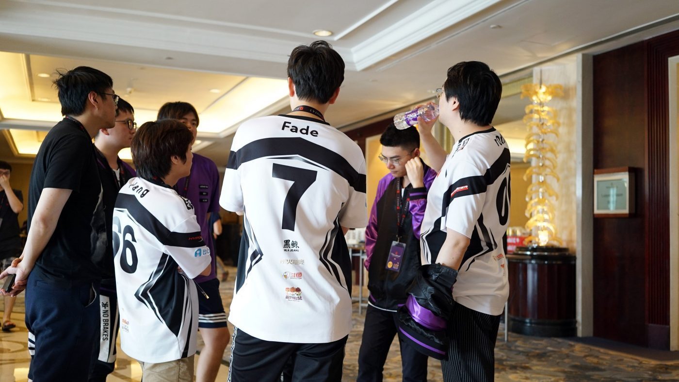 Vici Gaming and Team Secret are the only two Dota 2 teams with a perfect record on day one of TI9. Winners, certainly! (Image via Vici Gaming)