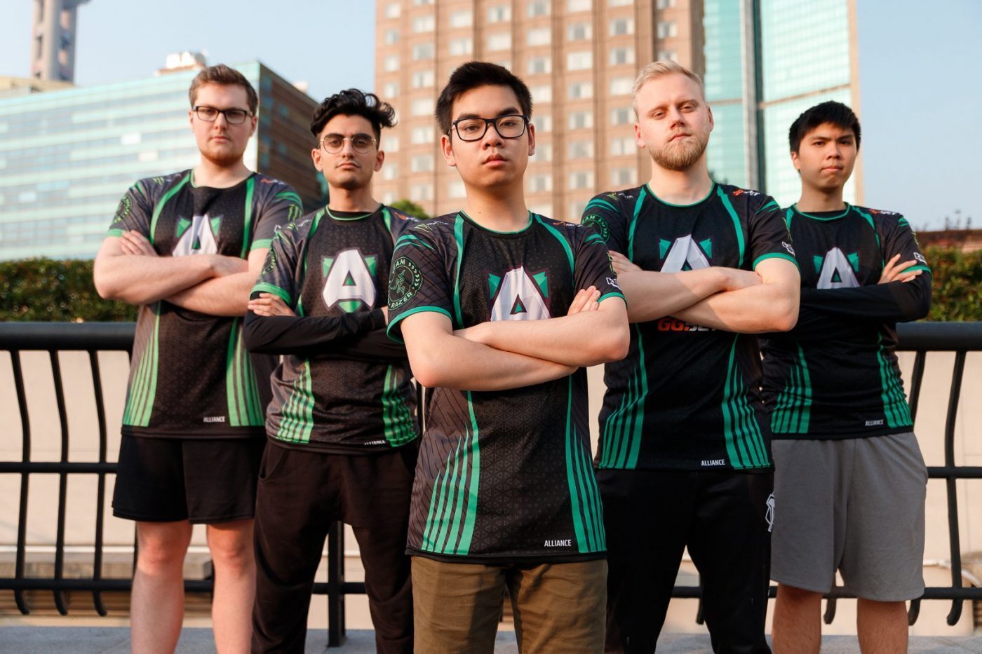In the first two eliminations of TI9's playoffs, Alliance and Fnatic are heading home. (Image via Alliance)