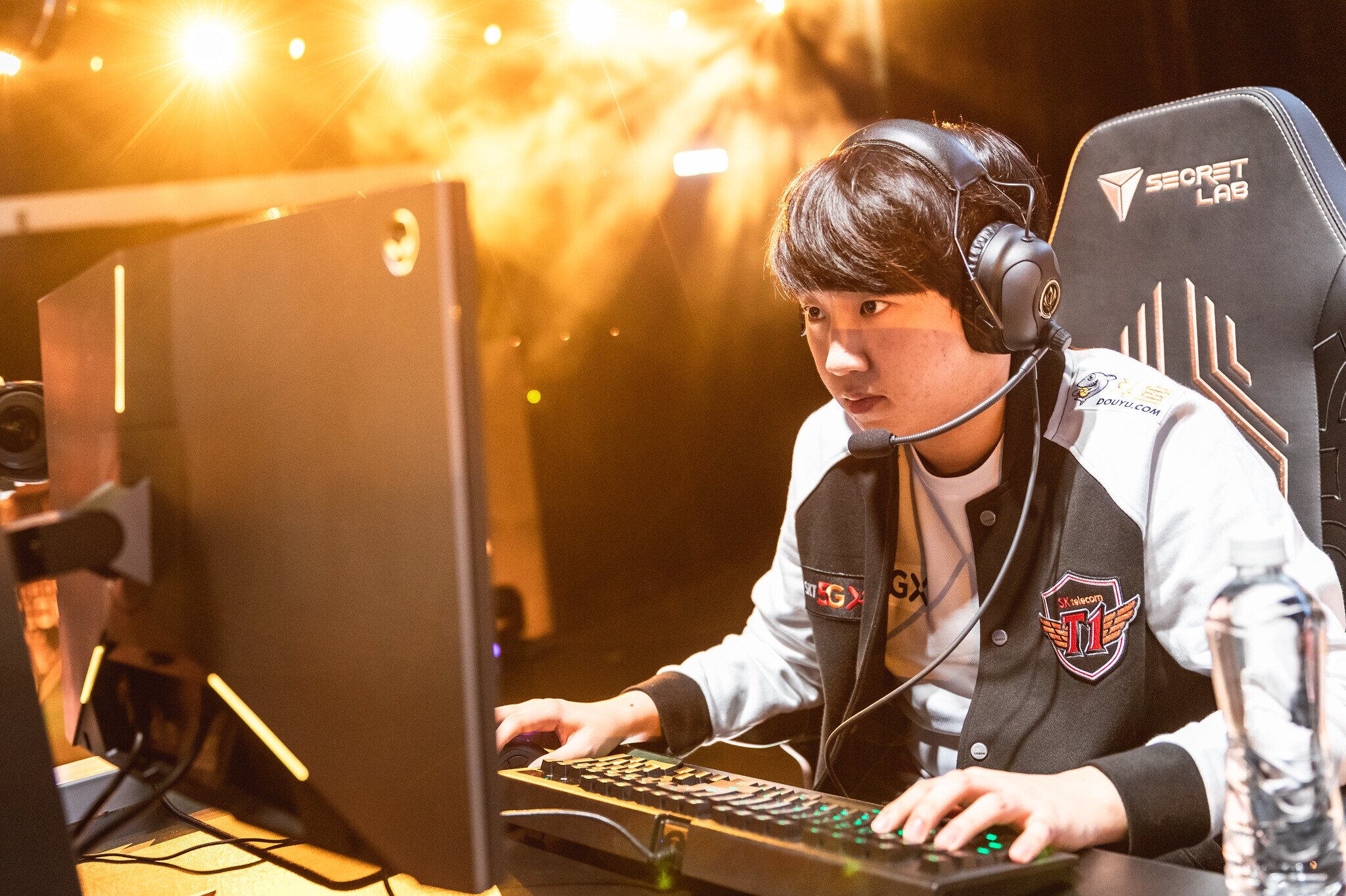 The rich got richer in the roster shuffle, as FunPlus Phoenix added Khan to their roster (Photo via Riot Games)