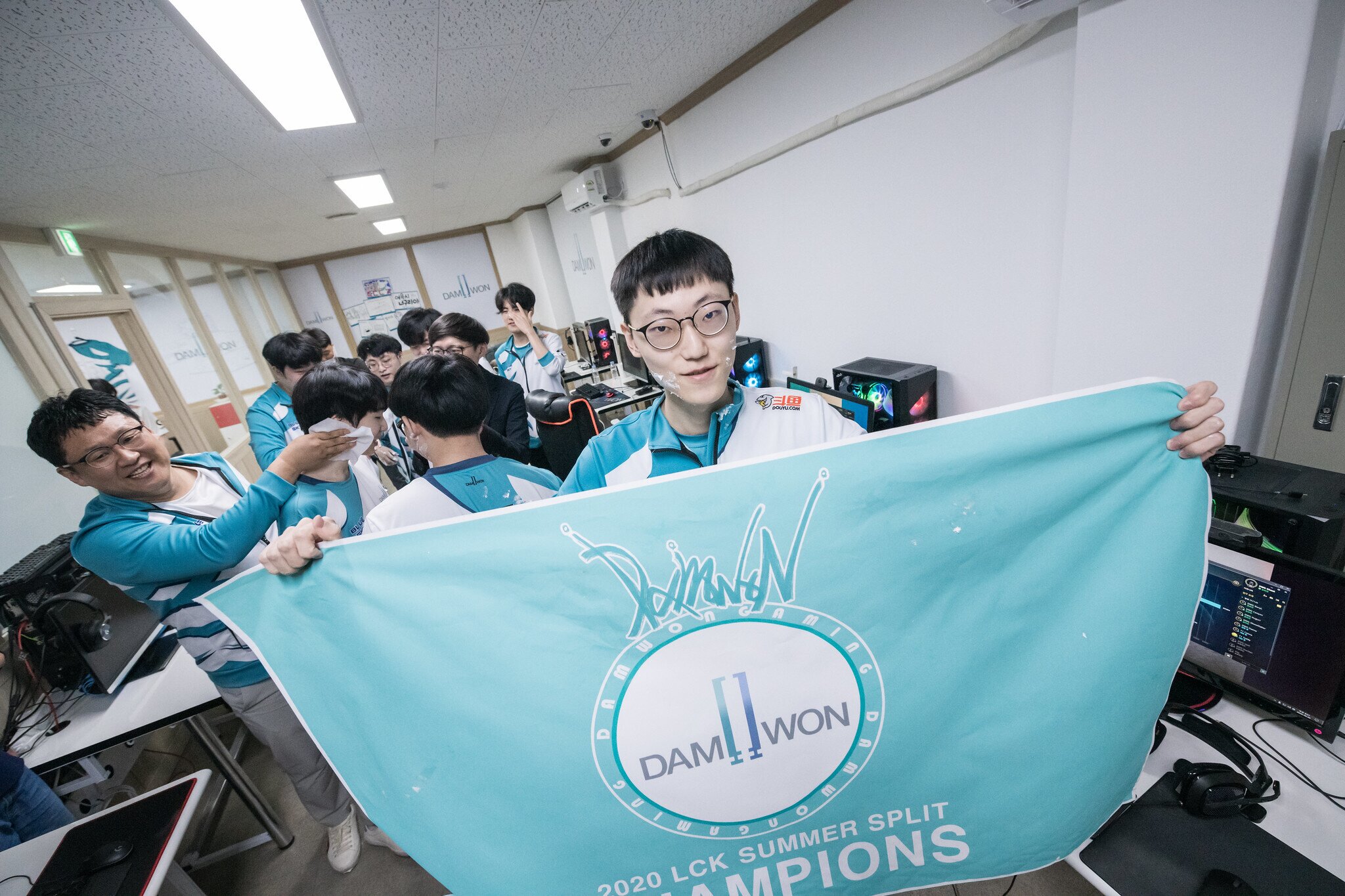 DAMWON Gaming dominated the LCK Finals to win their first ever championship. (Photo courtesy Riot Games - Korea)