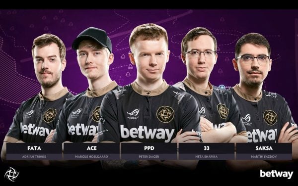 The full roster. Image via Ninjas in Pyjamas.