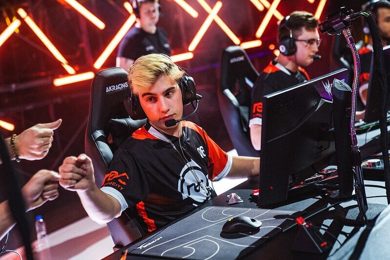 Rainbow Six NA Pro League Standings Fragment