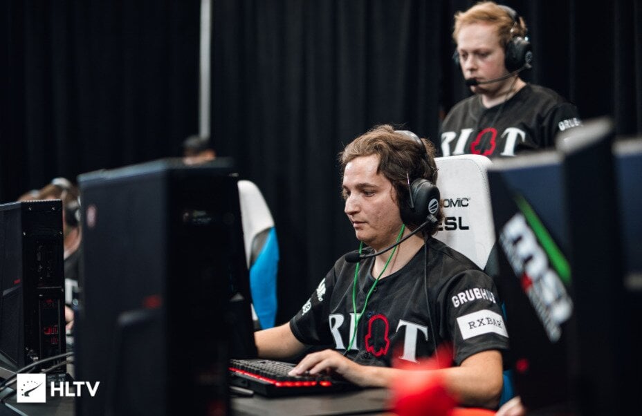 Swole No More – FPX Sign Bad News Bears