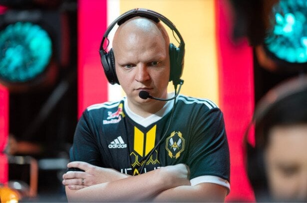 Vitality Coach XTQZZZ to Use Six Players As Core, Not Substitute