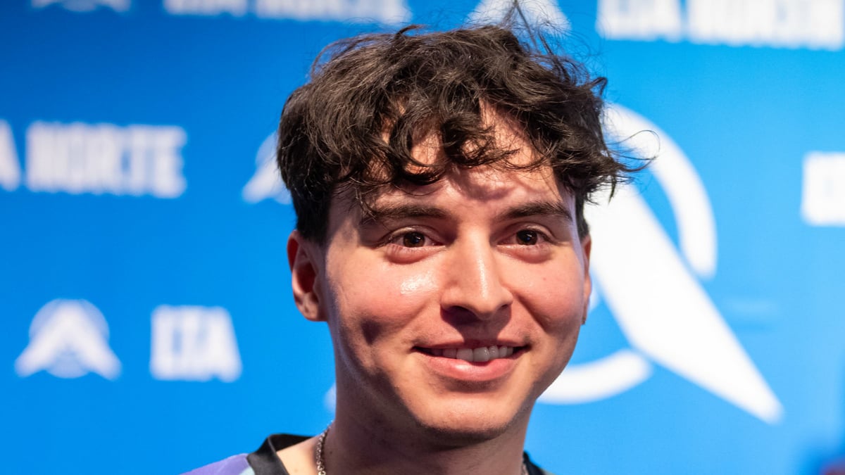 SR Contractz celebrates after beating TL in LTA Split 2 2025