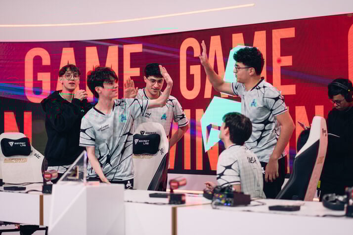 Lights Shine in Aurora’s Way in MSC Group Stage Day 2