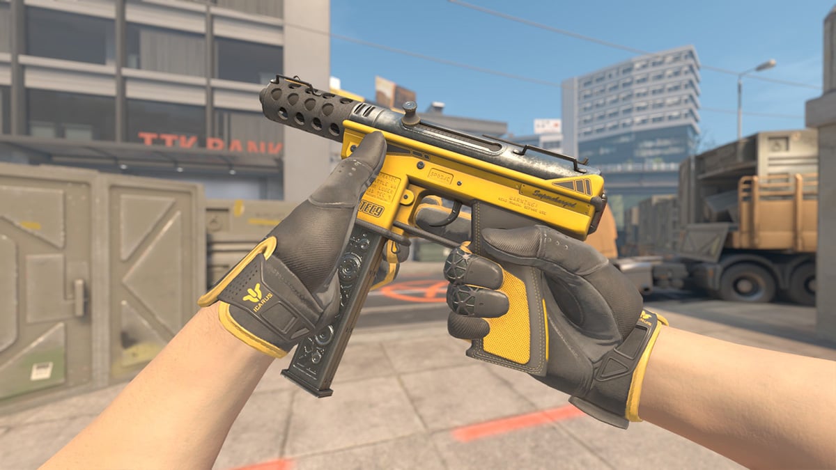 Tec-9 Fuel Injector (Gold CS2 Loadout)