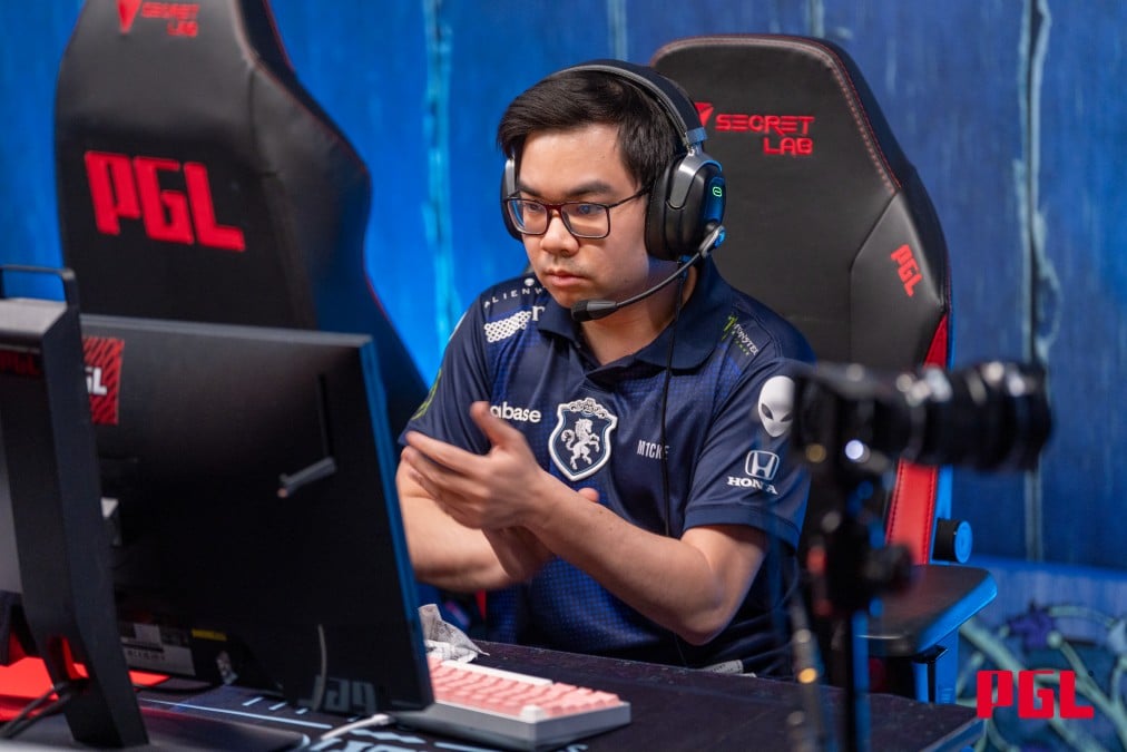 miCKe PGL Wallachia Season 4