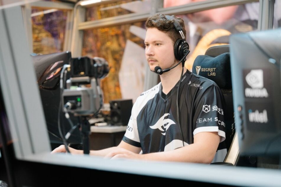 Team Secret Dota 2 exits scene for now