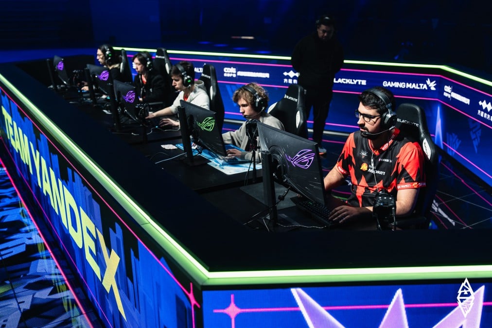 Team Yandex BLAST Slam 5